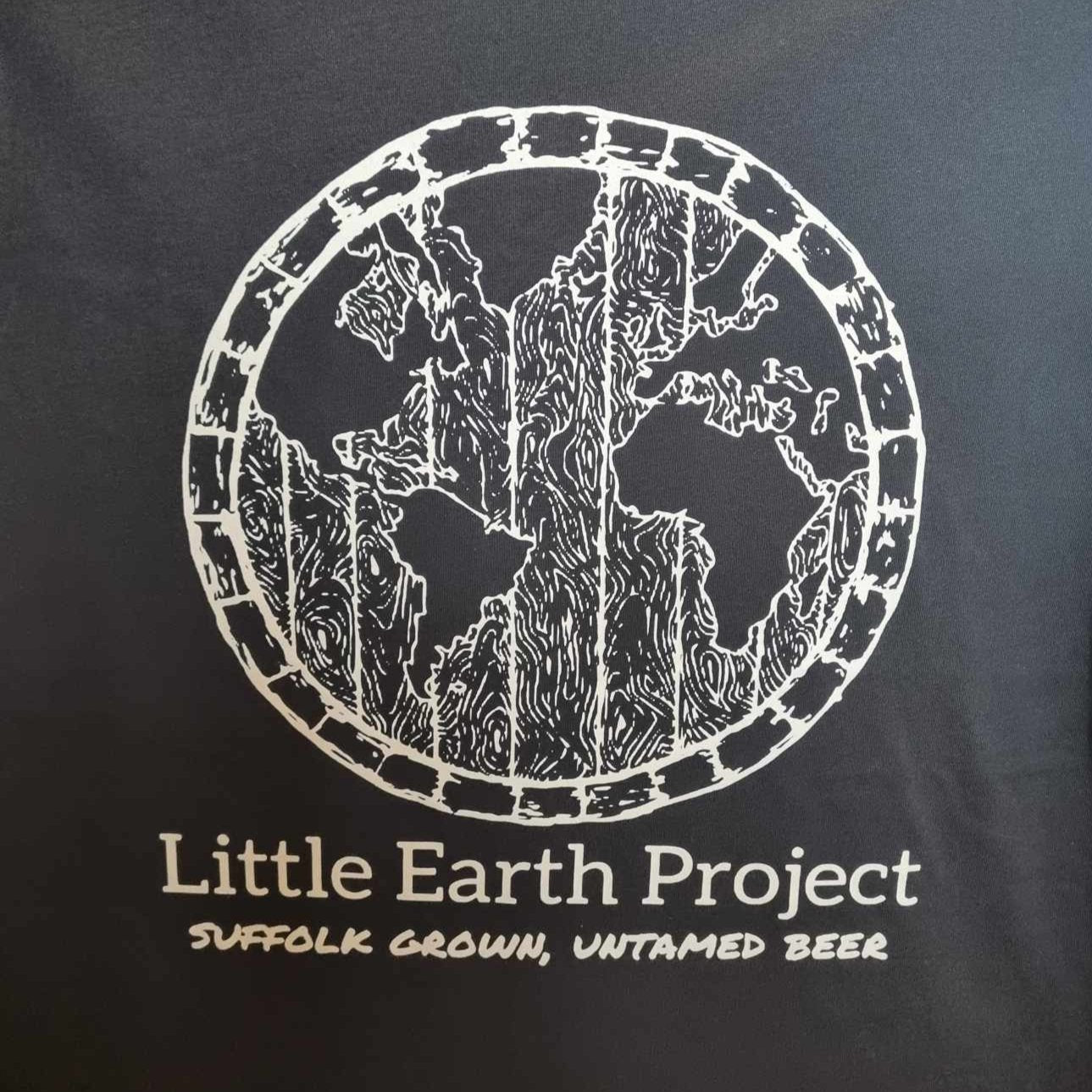 black tshirt 1 sided