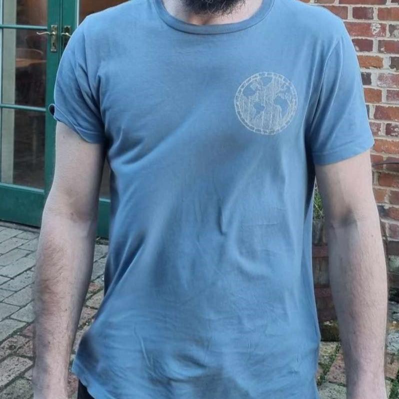 Organic cotton tshirt in sky blue with LEP logo on upper left chest
